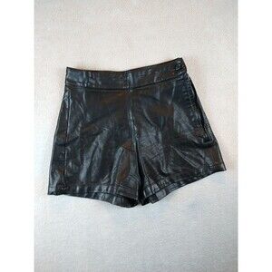 Everbellus Black Faux Leather Hot Shorts Women's Small Side Zip Moto